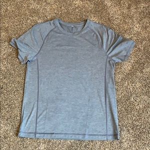 Lululemon T Shirt